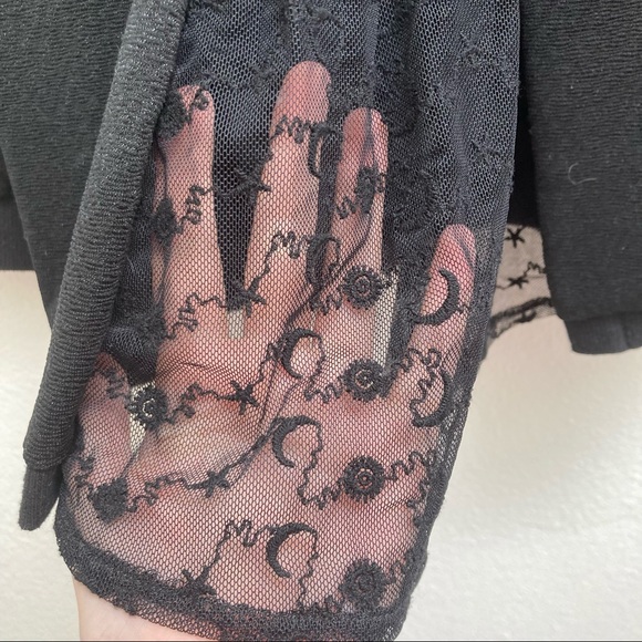 3/$15 Pandora Stars Sequins Black Crop Top With Stars and Moon Lace Detail Small - Picture 3 of 5